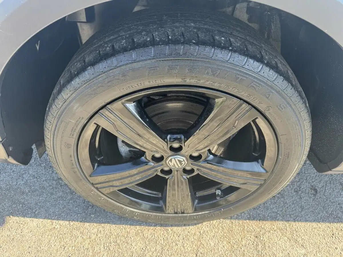 2020-mg-zs-suv-15-vti-tech-exclusive-106ps-big-28