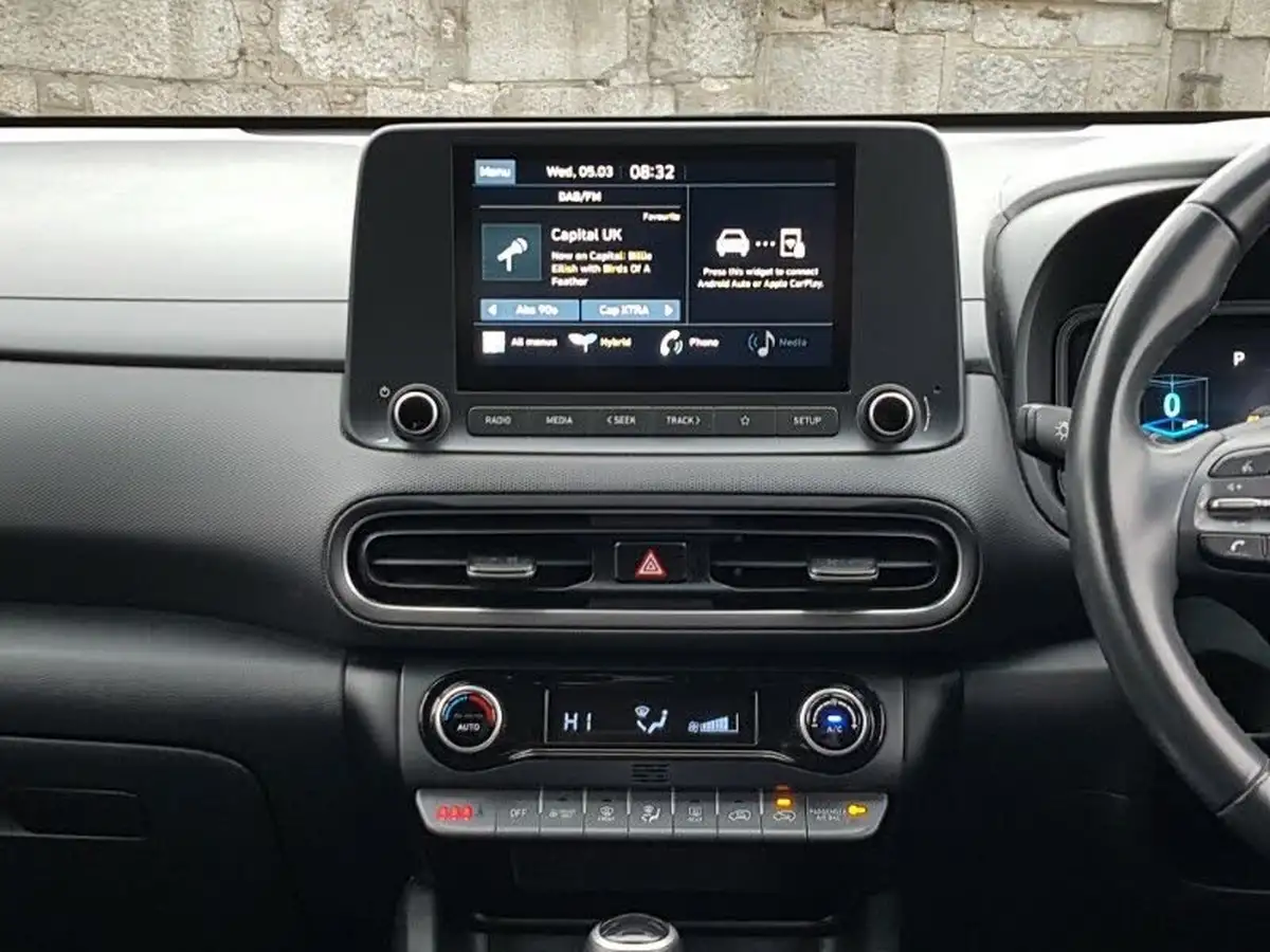 2022-hyundai-kona-16-gdi-se-connect-big-9