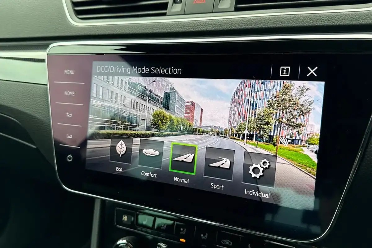 2019-skoda-superb-20tdi-sportline-plus-190ps-hatchback-dsg-big-58