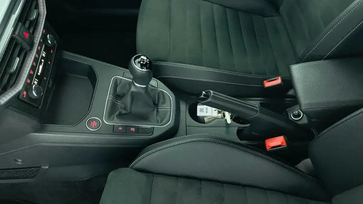 2022-seat-ibiza-10-tsi-xcellence-95ps-big-31