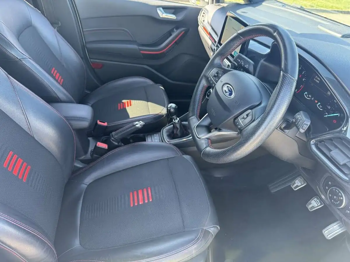 2019-ford-fiesta-10t-st-line-x-125ps-5d-big-10