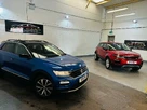 2019-volkswagen-t-roc-10-tsi-design-small-12