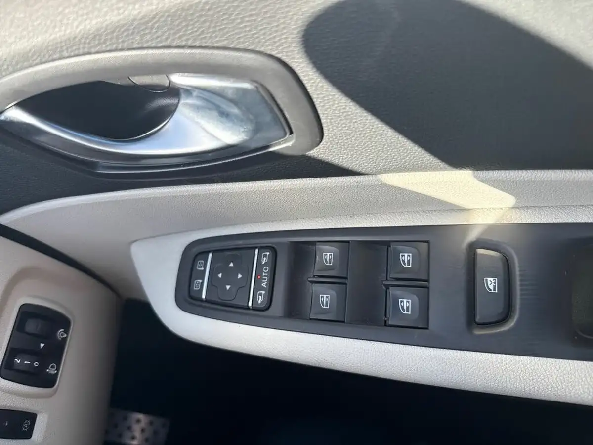 2019-renault-captur-13-tce-gt-line-130bhp-big-19