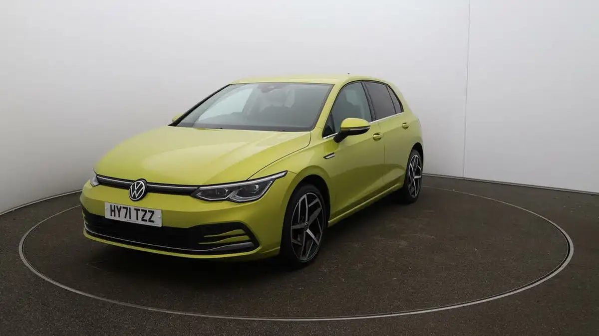 2021-volkswagen-golf-15-tsi-style-130ps-hatchback-big-29