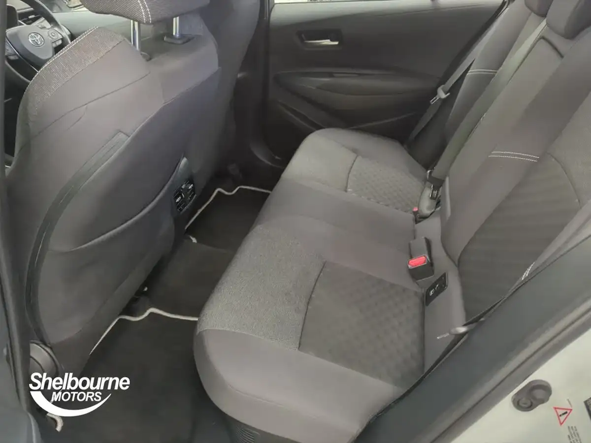 2024-toyota-corolla-18-vvt-i-icon-touring-sports-big-6