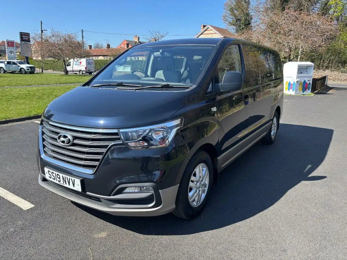 2019-hyundai-i800-25crdi-se-170ps-auto-big-2