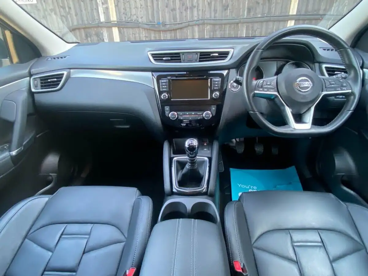 2020-nissan-qashqai-13-dig-t-n-motion-140ps-big-30