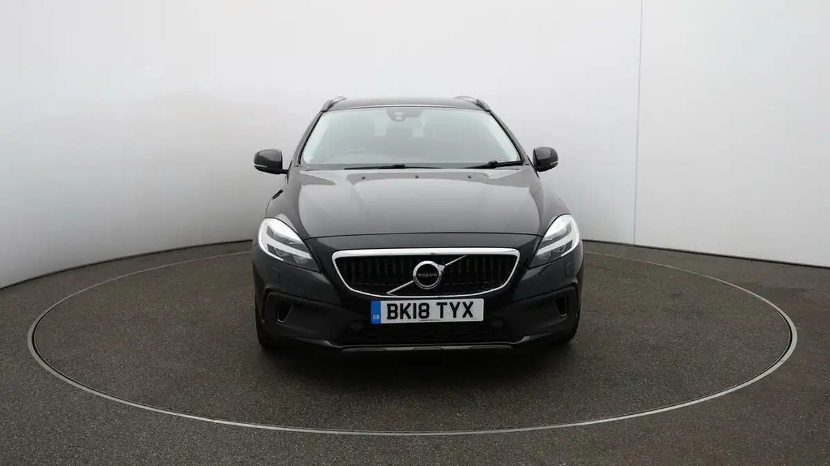 2018-volvo-v40-15-t3-cross-country-pro-big-30