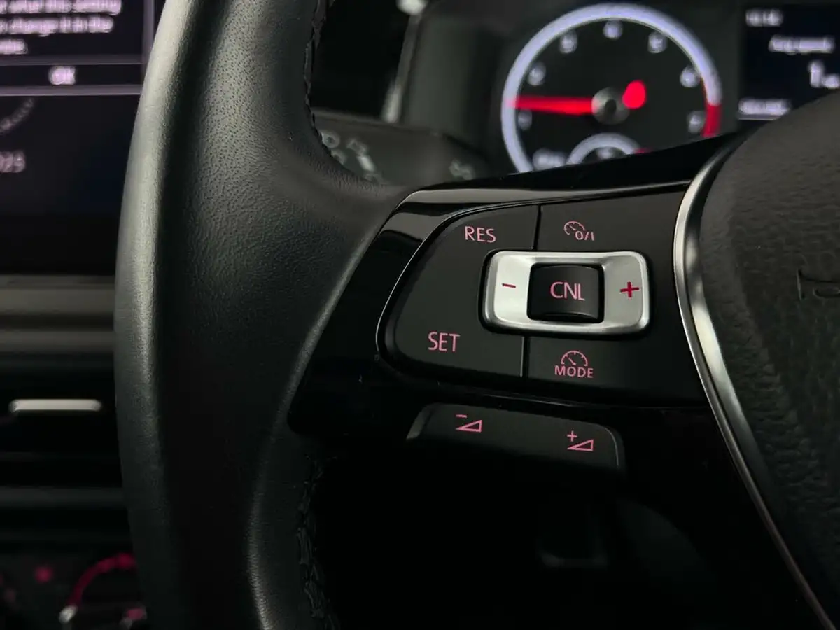 2021-volkswagen-polo-10-tsi-match-big-16