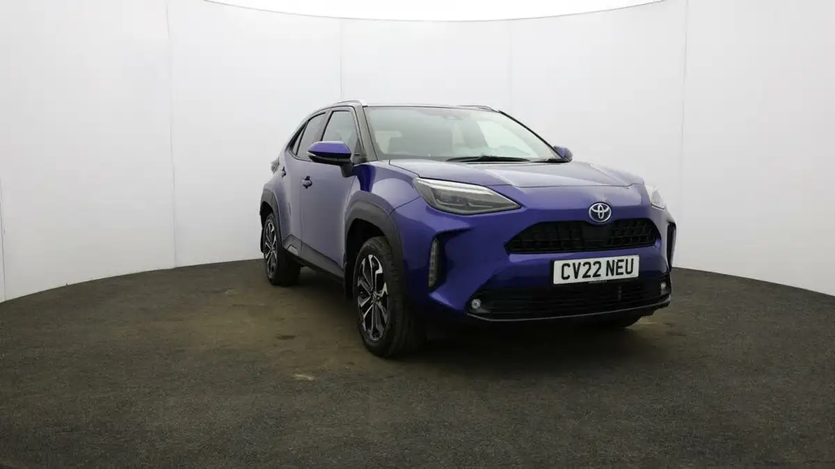 2022-toyota-yaris-15-vvt-i-design-panoramic-roof-big-30