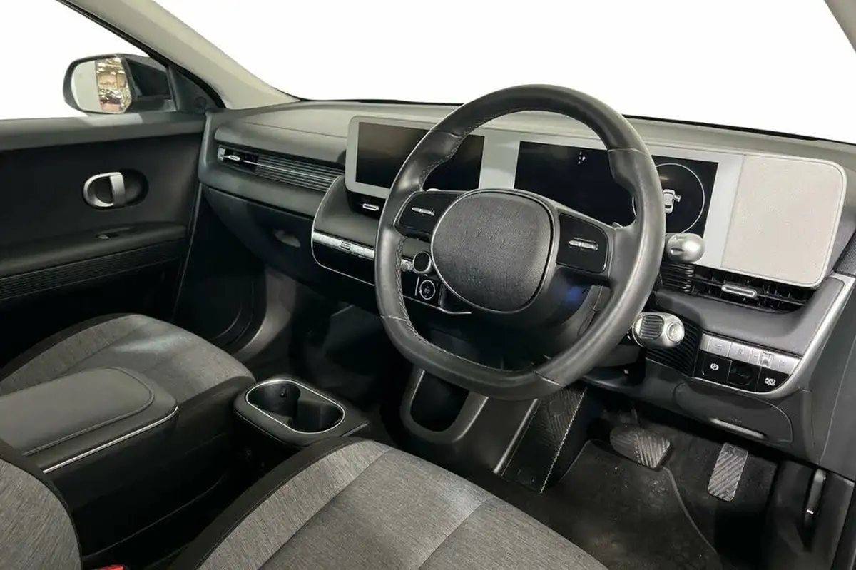 2022-hyundai-ioniq-5-e-premium-217ps-73kwh-rwd-big-6