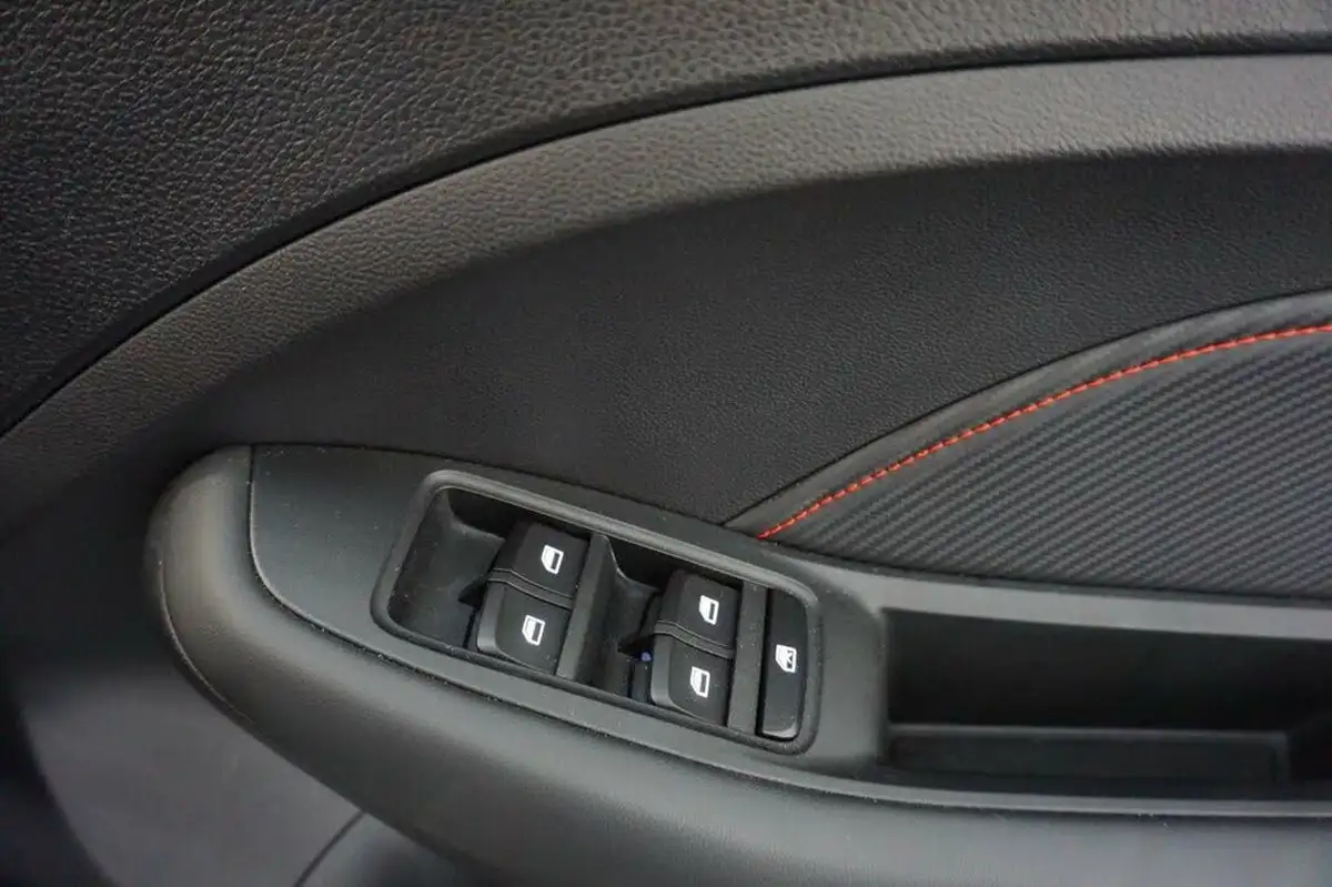 2021-mg-zs-suv-15-vti-tech-exclusive-big-20