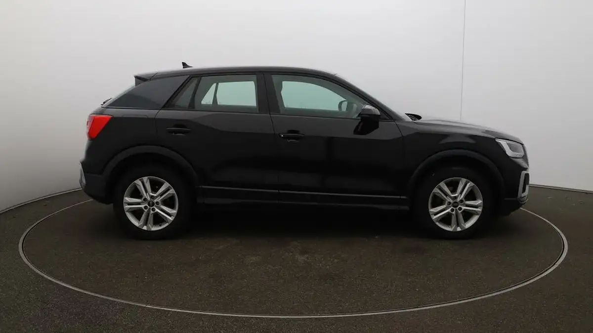 2022-audi-q2-15-35-tfsi-sport-s-tronic-big-40
