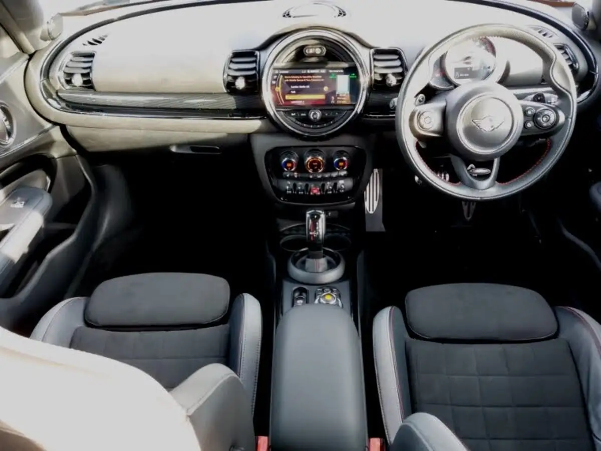 2020-mini-clubman-20-john-cooper-works-big-2
