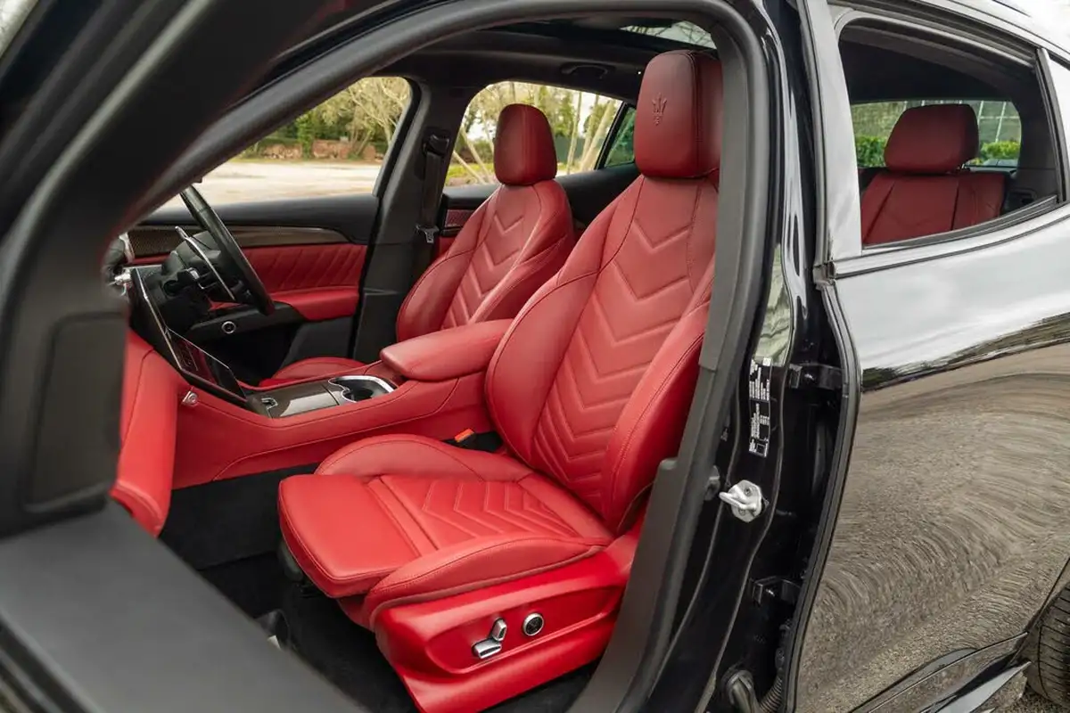 2023-maserati-grecale-20-modena-big-47