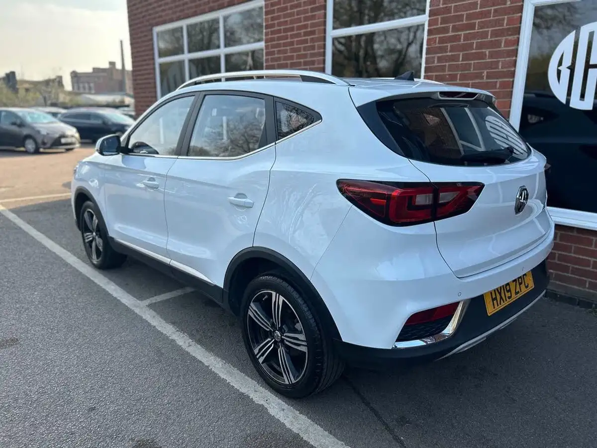 2019-mg-zs-suv-15-vti-tech-exclusive-105bhp-big-5