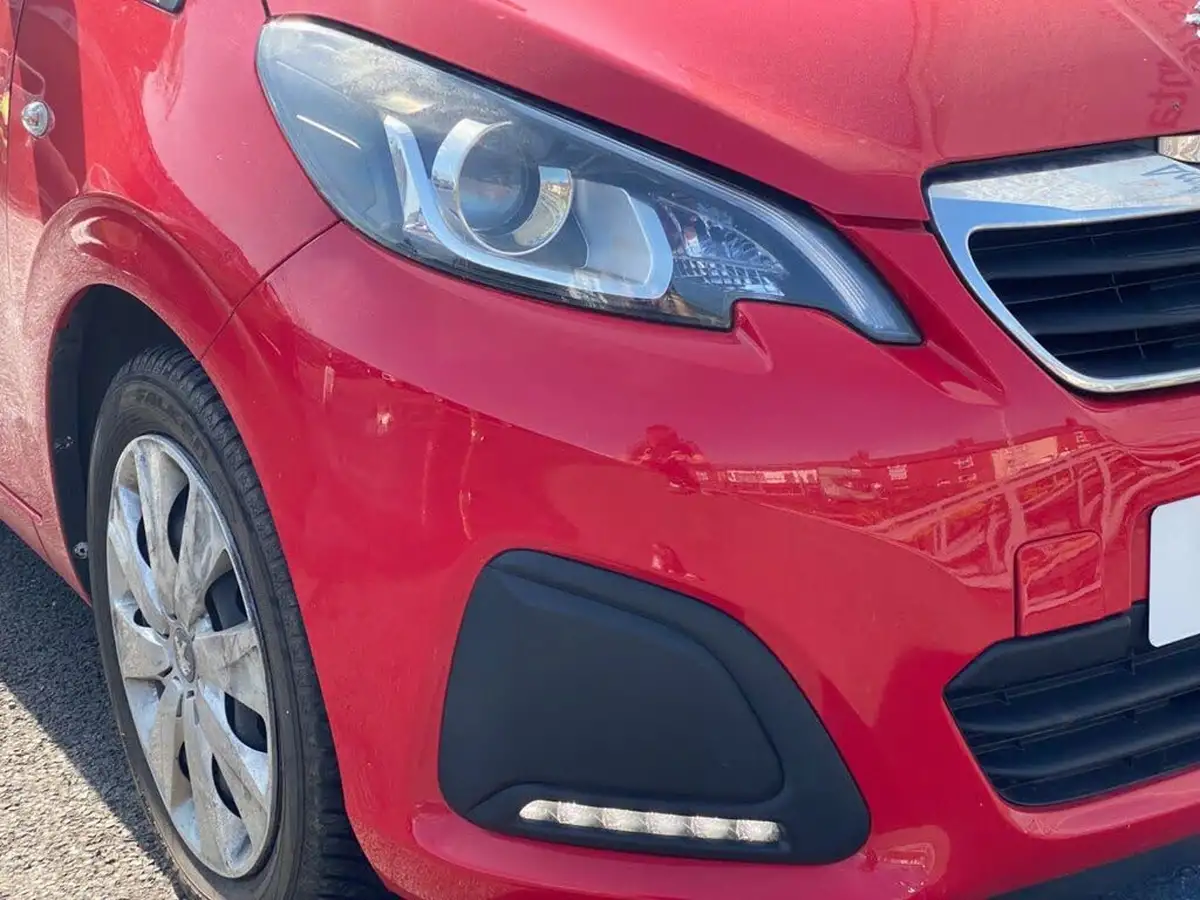 2017-peugeot-108-10-active-hatchback-3d-big-27