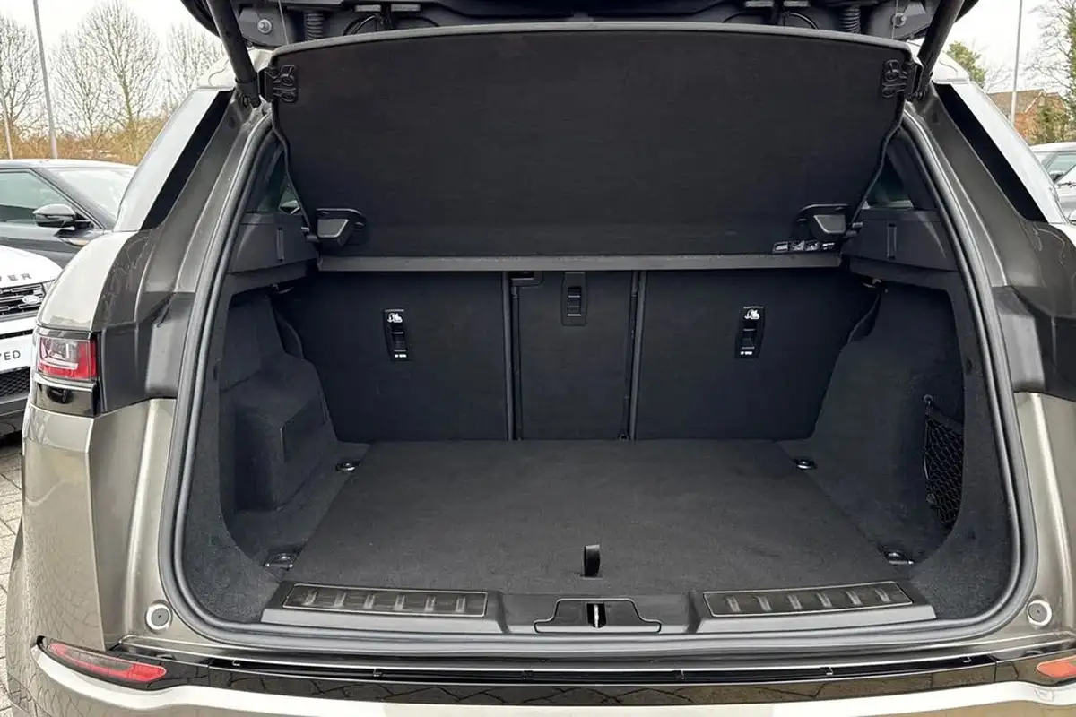 2022-land-rover-range-rover-evoque-20-d200-r-dynamic-hse-big-10