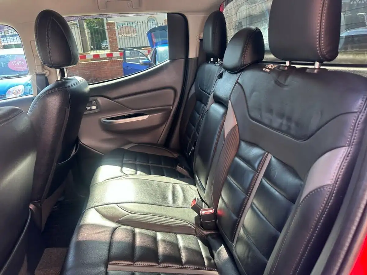 2017-mitsubishi-l200-24di-d-barbarian-178bhp-eu6-auto-big-17