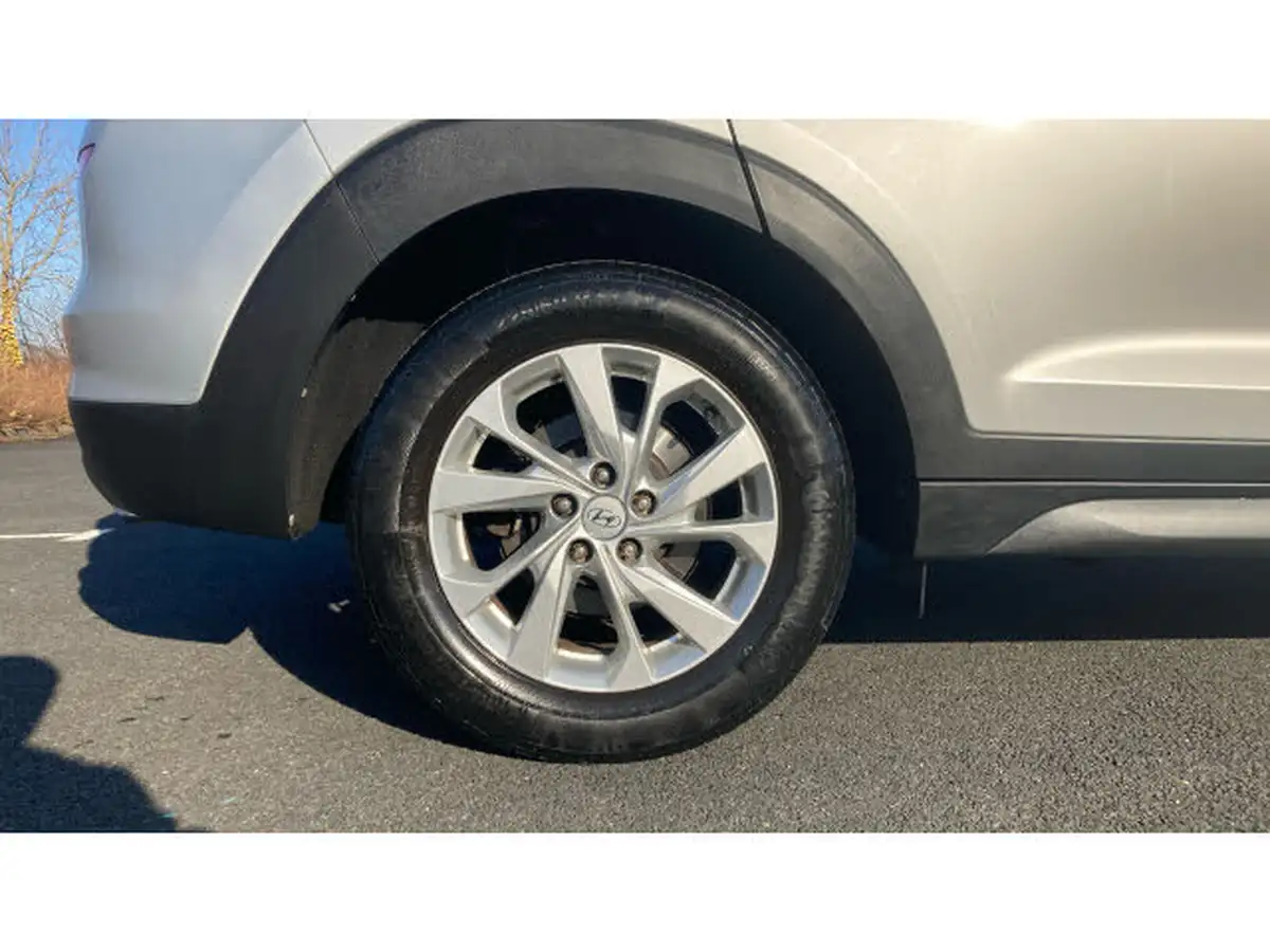2019-hyundai-tucson-16-t-gdi-se-nav-dct-big-6