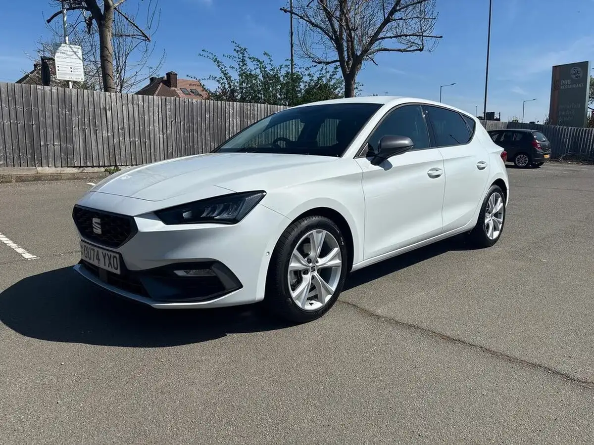 2024-seat-leon-15-etsi-fr-150ps-hatchback-big-20
