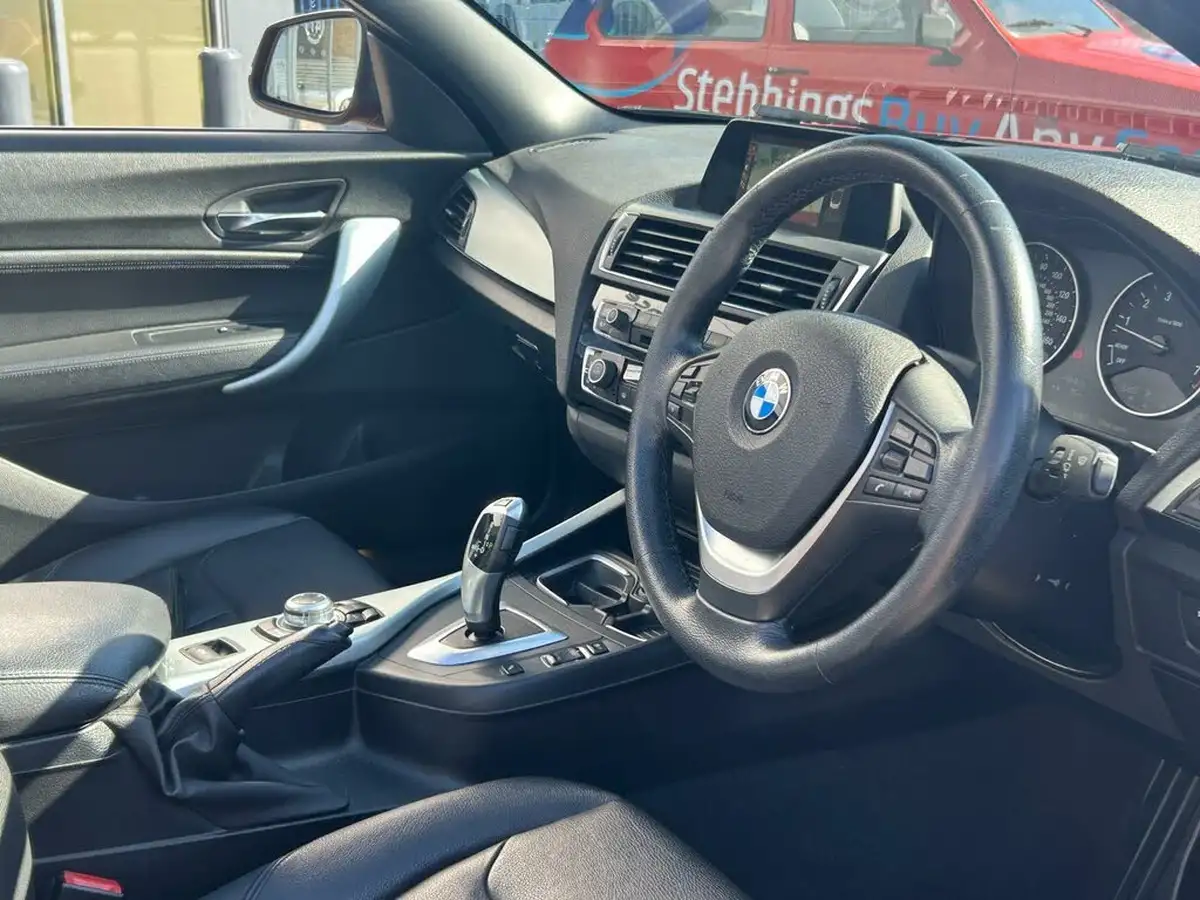 2015-bmw-2-series-20-220i-luxury-184bhp-convertible-2d-1997cc-auto-big-1