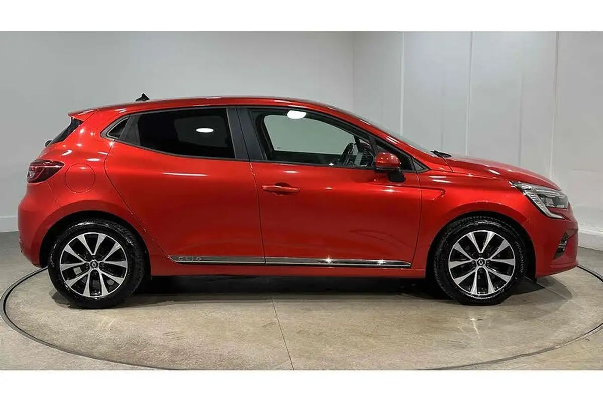 2020-renault-clio-10-sce-iconic-75bhp-big-3
