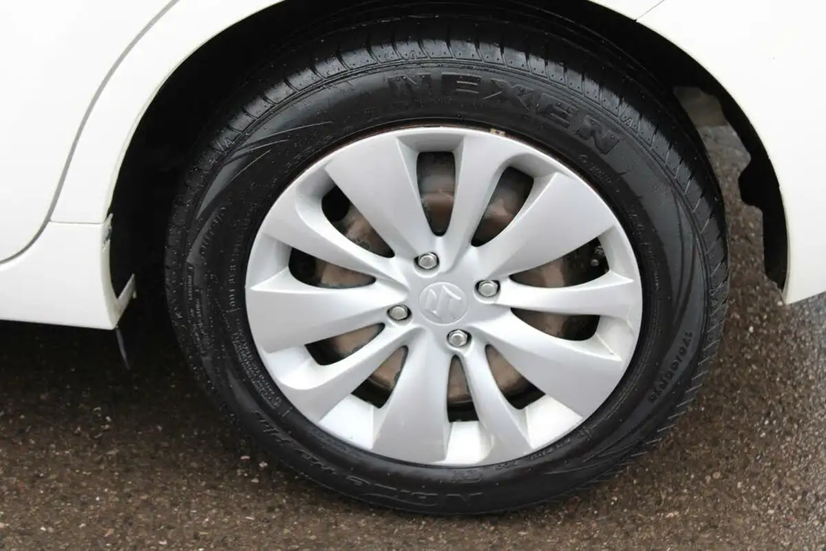2018-suzuki-baleno-12-dualjet-sz3-big-14