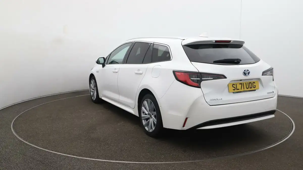 2021-toyota-corolla-18-vvt-i-design-trk-hatchback-5d-big-56