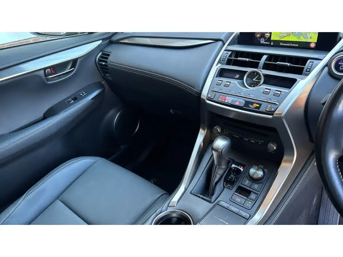 2020-lexus-nx-300h-25-nx-4wd-premium-sport-edition-big-13