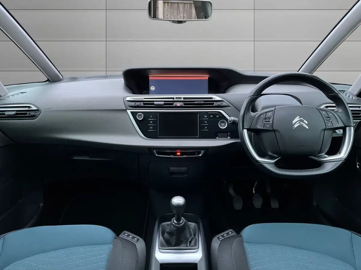 2017-citroen-c4-picasso-16bluehdi-feel-big-14