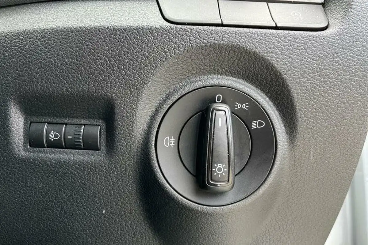 2019-skoda-fabia-10-mpi-s-hatchback-big-24
