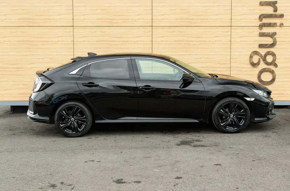 2018-honda-civic-10-vtec-turbo-ex-129ps-ss-hatchback-5d-big-11
