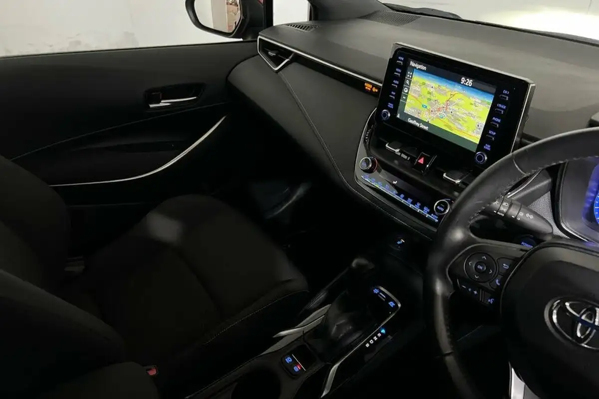 2020-toyota-corolla-18-vvt-i-icon-tech-spare-wheel-hatchback-5d-big-27