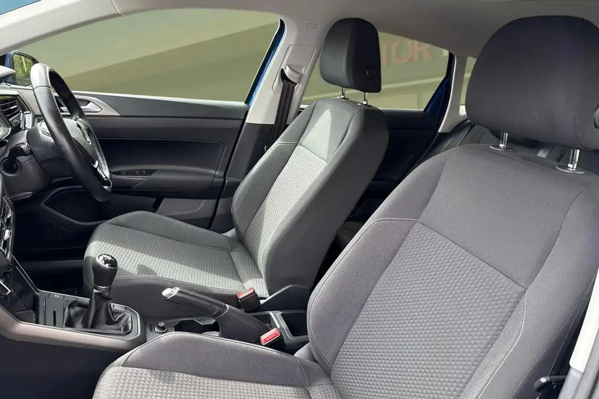 2021-volkswagen-polo-10-match-big-15