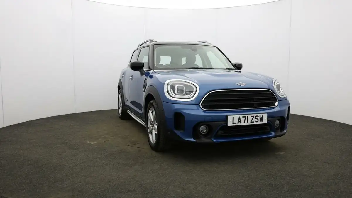 2022-mini-countryman-15-cooper-classic-auto-big-37