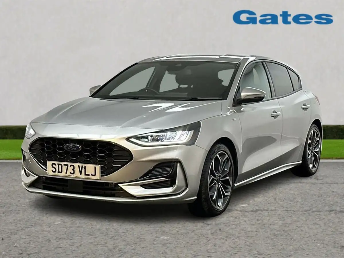 2023-ford-focus-10t-st-line-x-125ps-hatchback-big-2