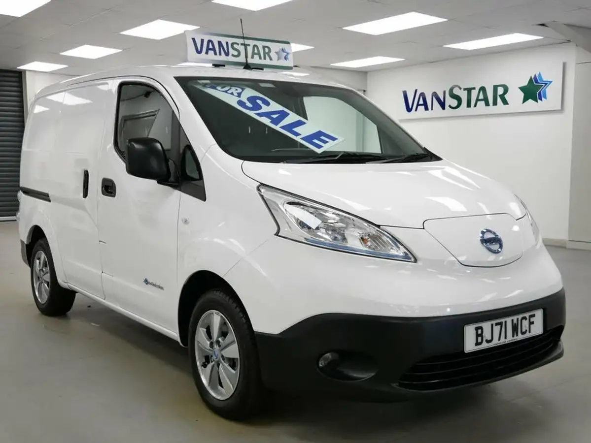 2021-nissan-env200-e-tekna-rapid-panel-van-big-9