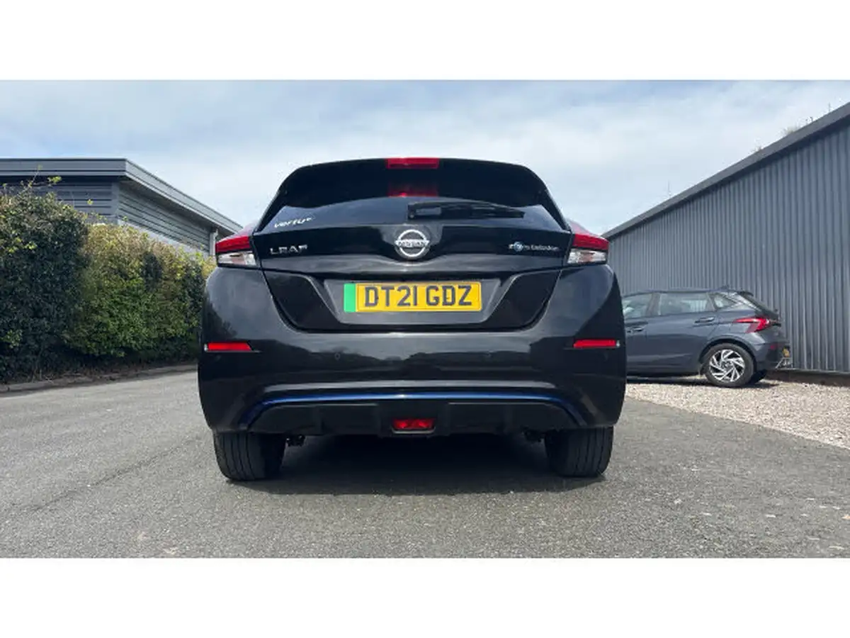 2021-nissan-leaf-e-e-tekna-big-31