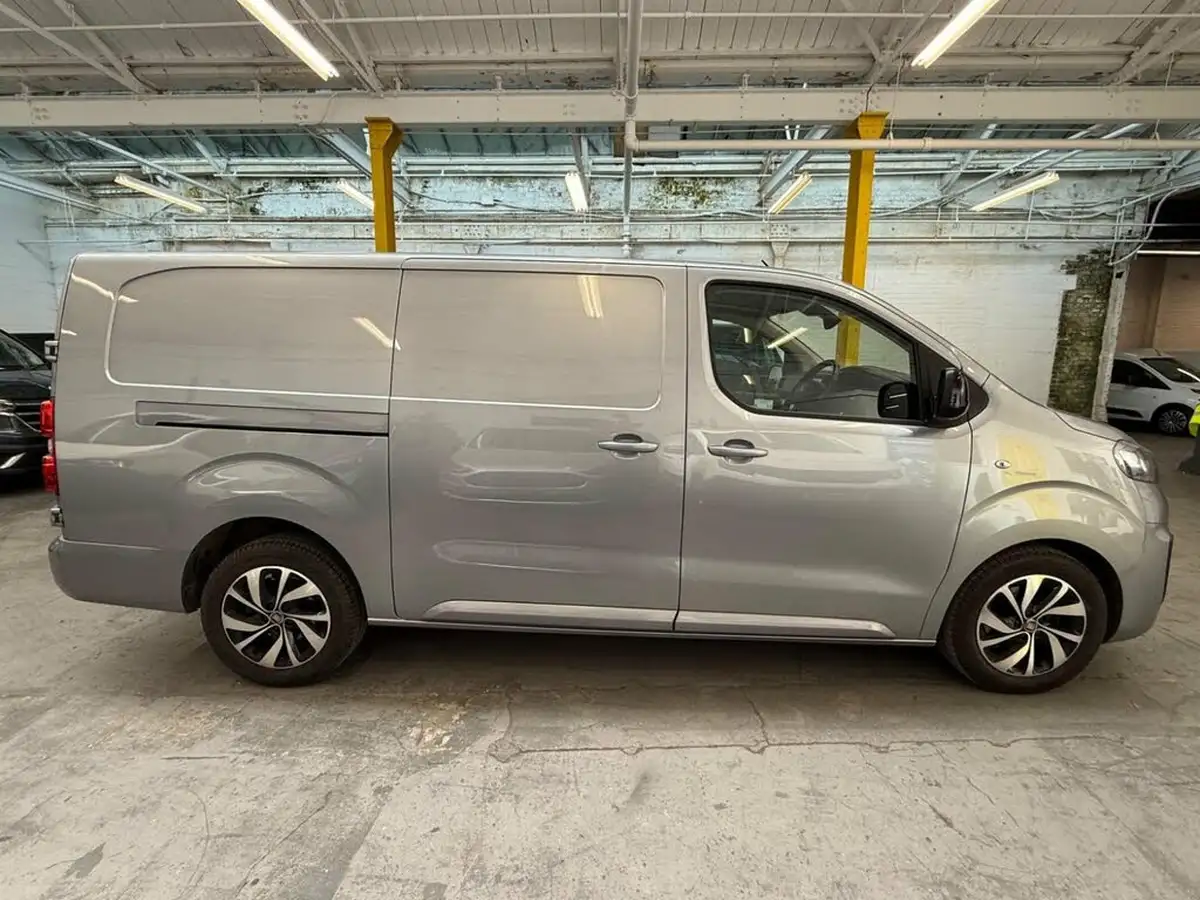 2022-fiat-scudo-20jtd-business-145hpeu6d-lwb-panel-big-15