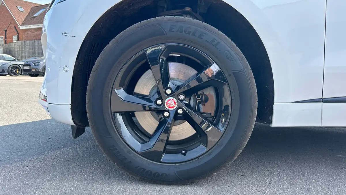 2021-jaguar-f-pace-20-p400e-s-big-24
