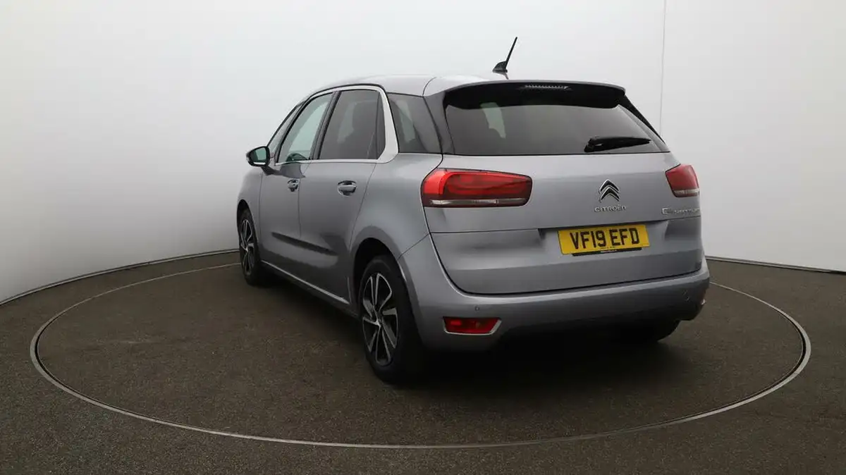 2019-citroen-c4-spacetourer-20bluehdi-feel-big-53