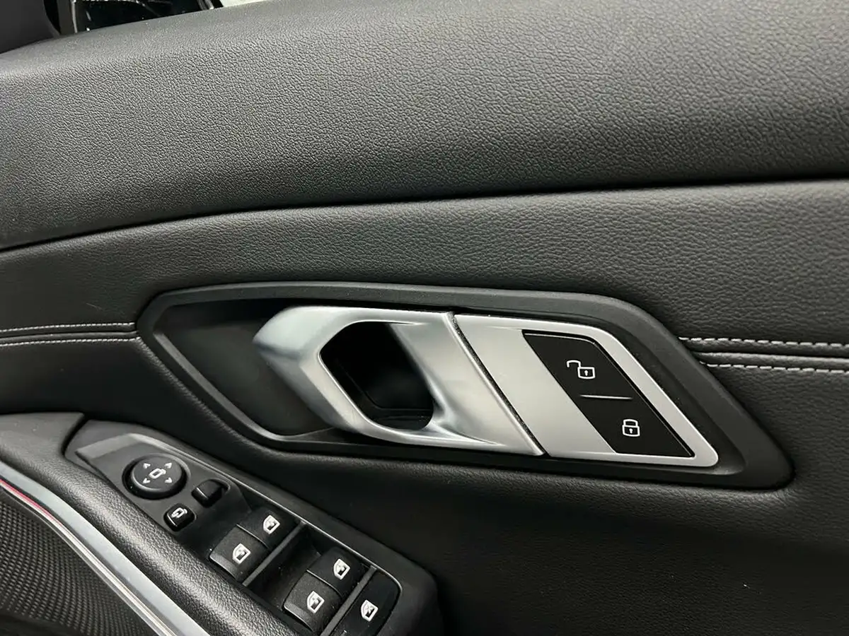 2022-bmw-3-series-30-m340i-xdrive-touring-5d-big-22