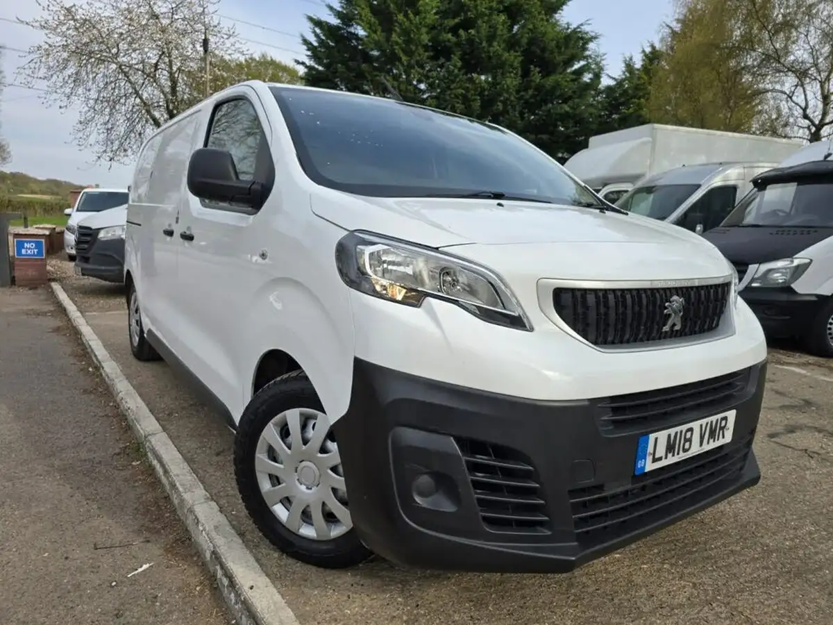2018-peugeot-expert-16bluehdi-professional-standard-1000-95-ss-etg6-big-3
