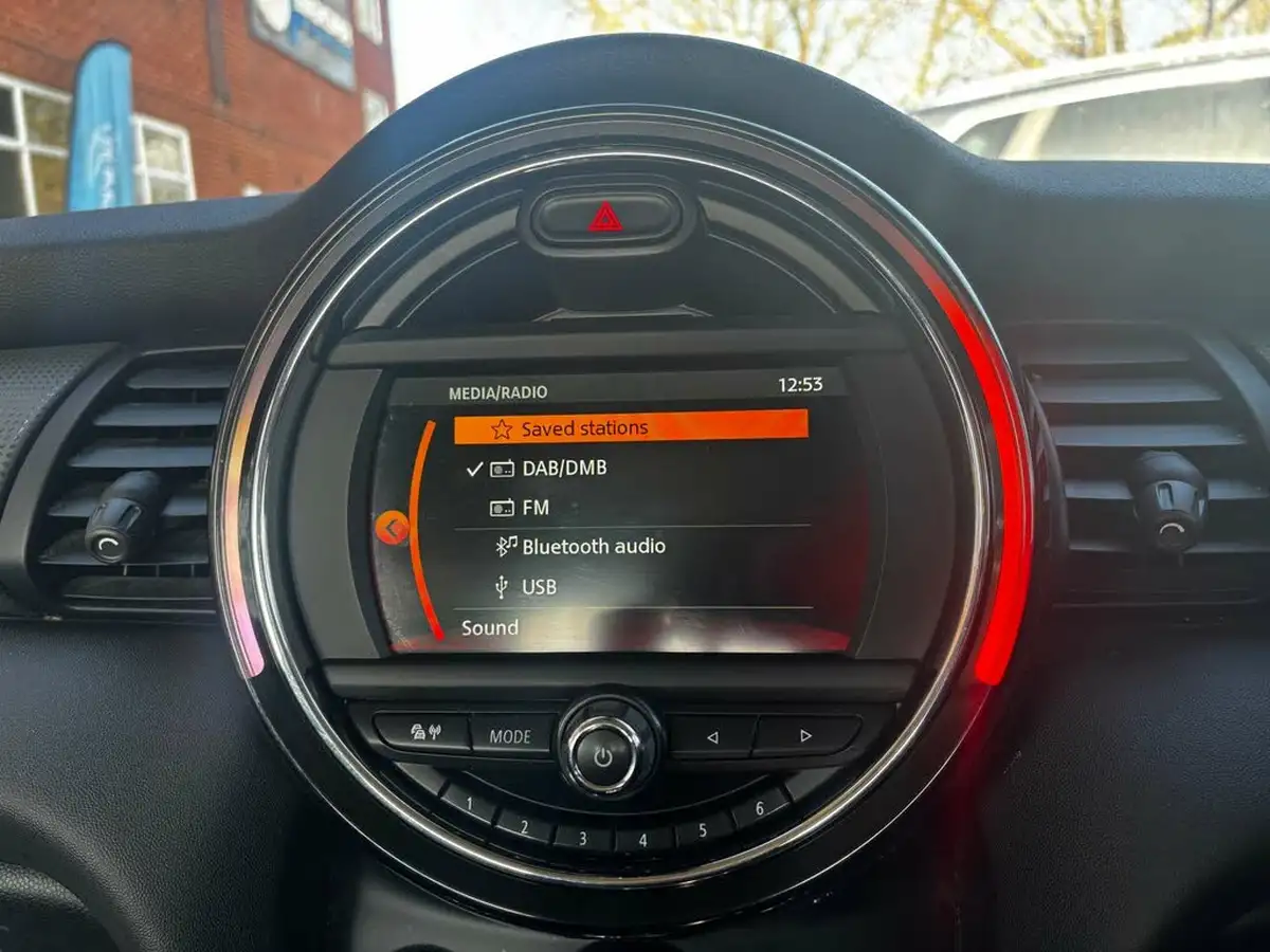 2018-mini-cooper-15td-cooper-d-series-ii-ss-hatchback-5d-big-31