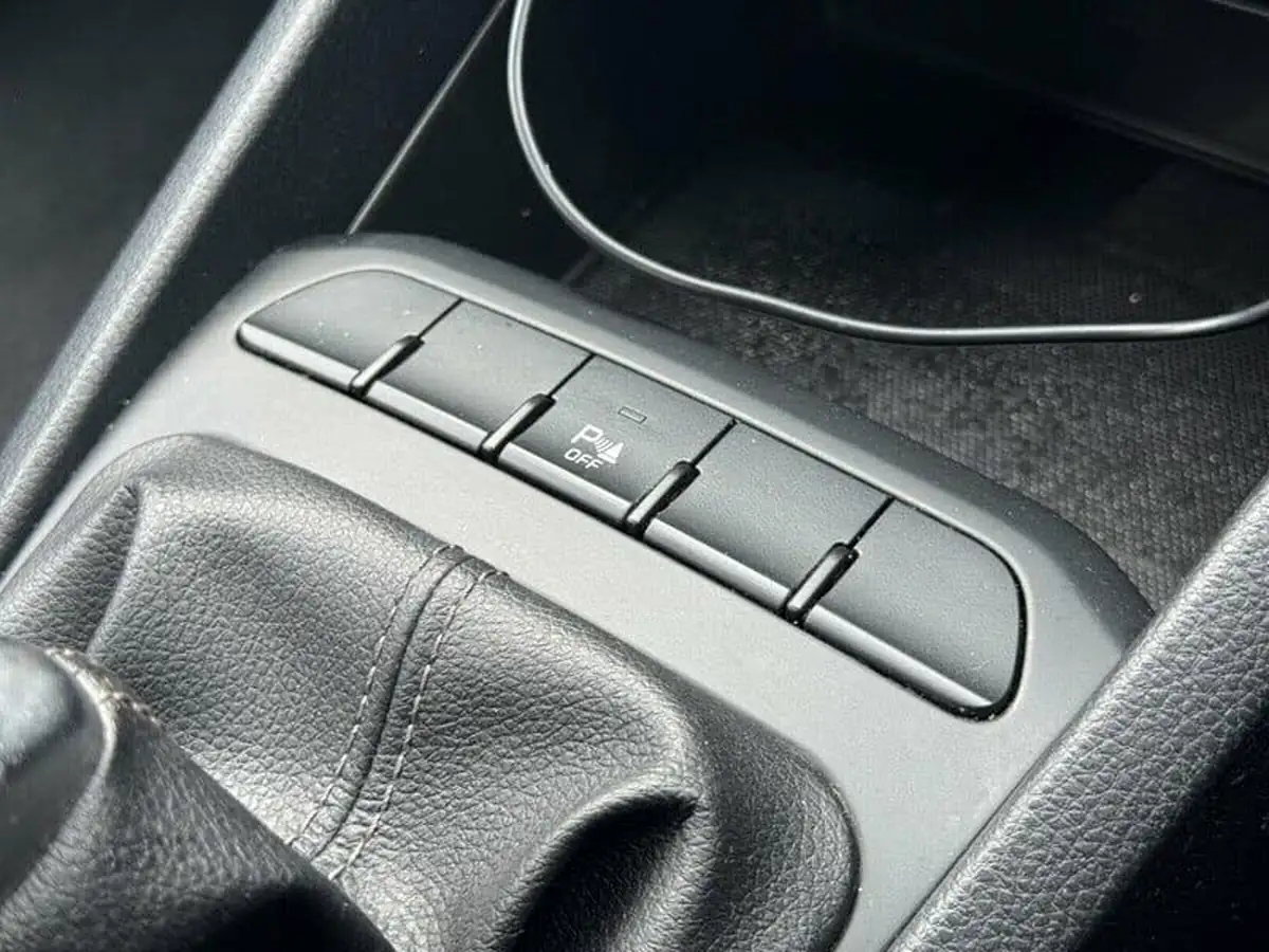 2021-kia-stonic-10-t-gdi-2-99bhp-big-22