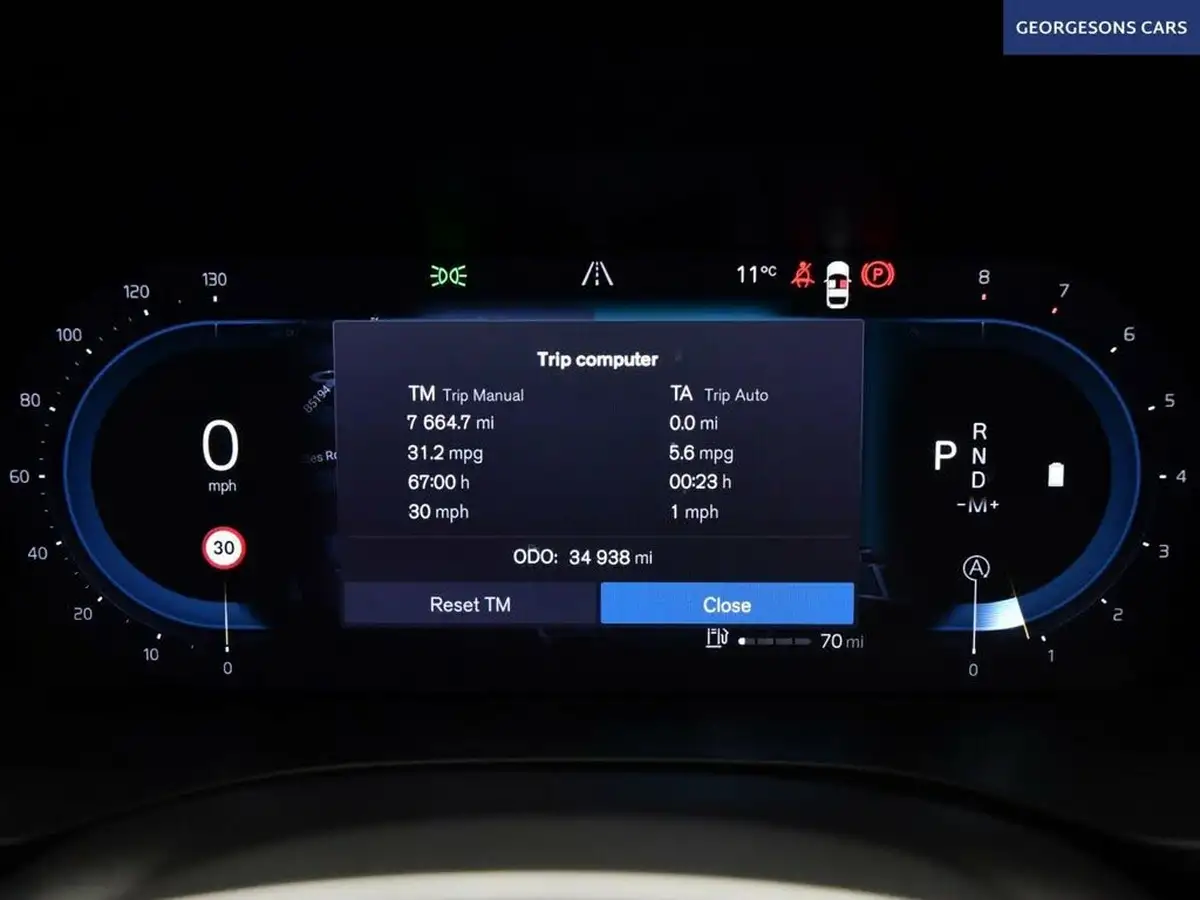 2021-volvo-xc60-20-b5-momentum-big-15
