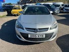 2015-vauxhall-astra-14-design-vvt-16v-100ps-hatchback-small-5
