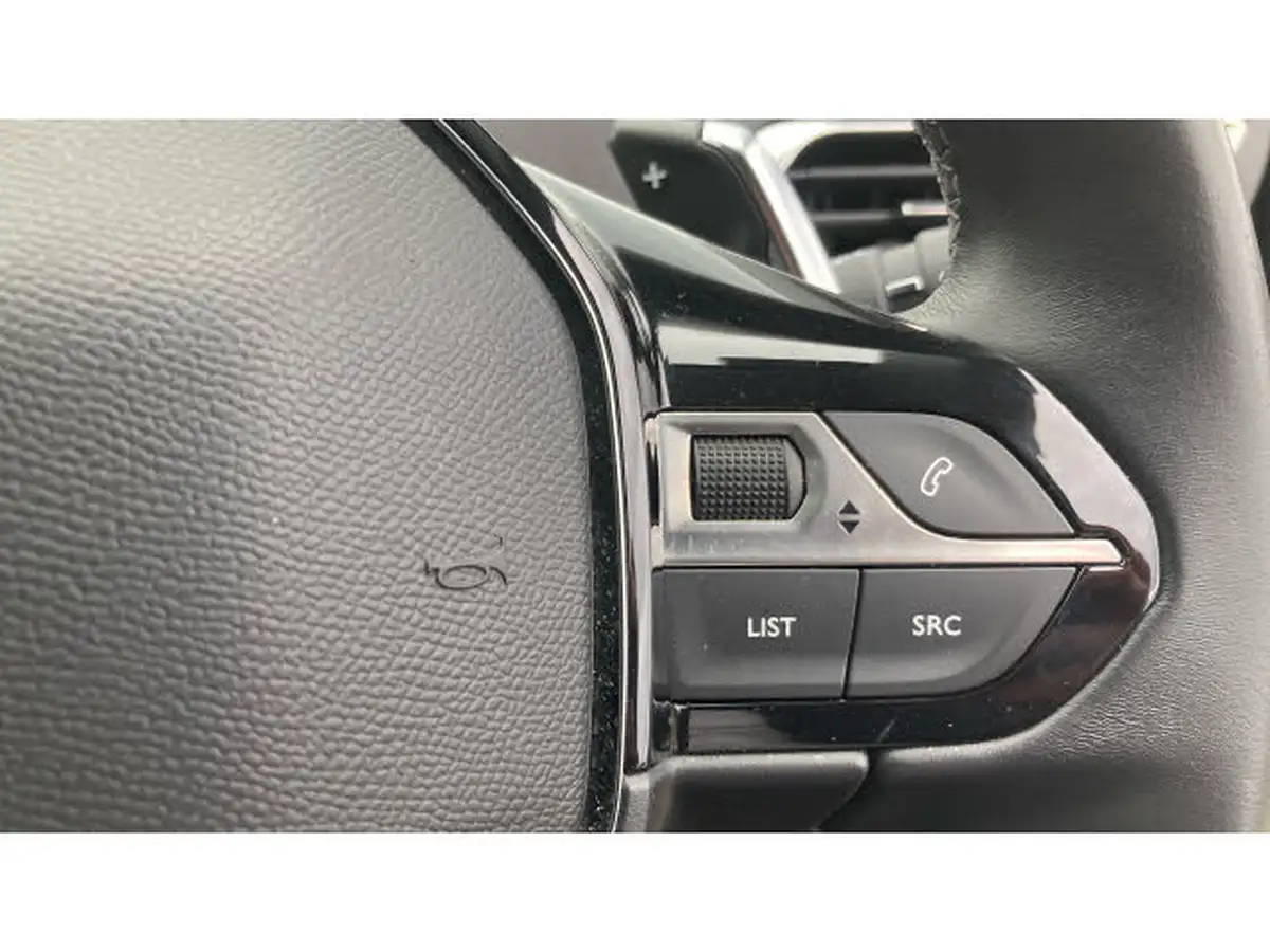 2021-peugeot-3008-suv-12-puretech-allure-premium-eat8-big-23