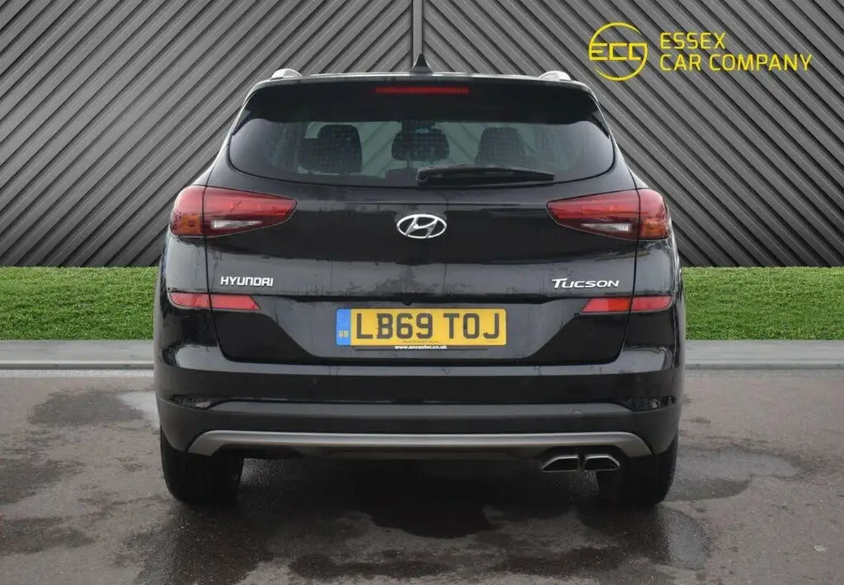 2020-hyundai-tucson-16-t-gdi-se-nav-dct-big-12